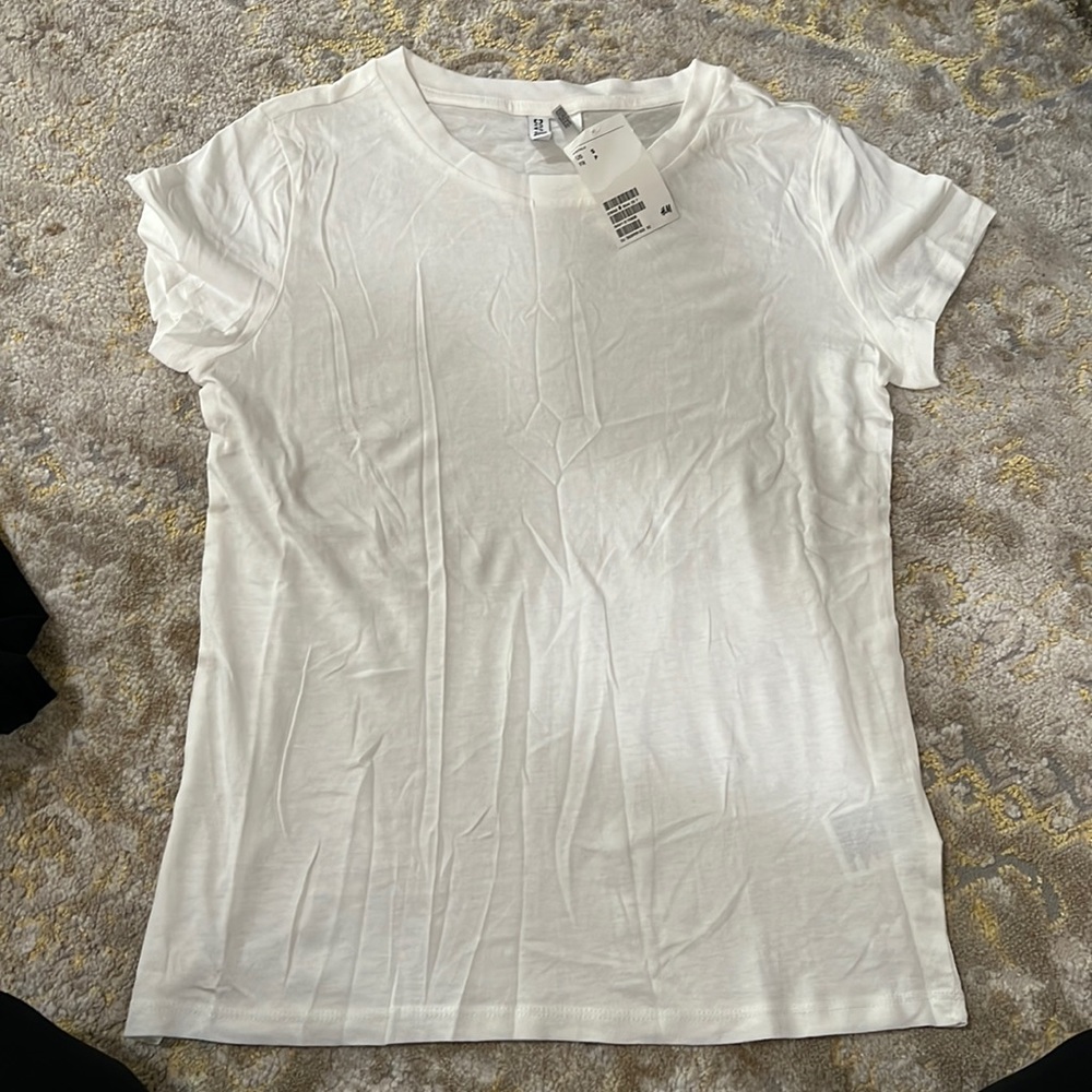 NWT Plain white T shirt H&M t-shirt divided tee size small brand new with tags